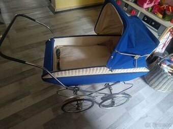 Retro kočárek pro panenky - 1