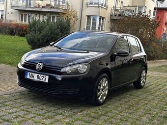 Volkswagen Golf VI 1.4 MPI 16V 1. Majitel Serviska Klima ALU