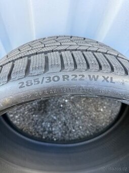 Audi RS 6 Performens pneu 285/30/22 zimni