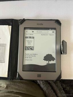 Čtečka knih, Amazon Kindle Touch (4. generace),