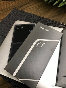 Samsung Galaxy Z Flip7 12GB/256GB Jetblack