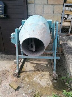 Míchačka stavební