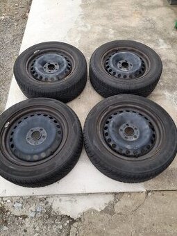 4x 16" obutá zimni kola na Ford.