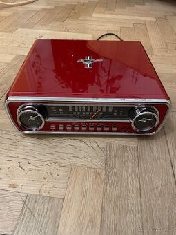 Gramofon ION Mustang