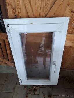 Plastove okno 590x1010