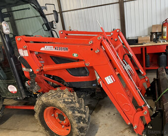 Čelní nakladač KL1595 značka KIOTI DAEDONG