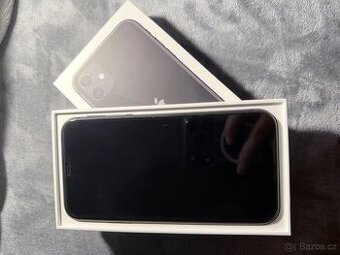 IPhone 11 černý 64 gb