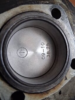 Plný válec, Stadion.