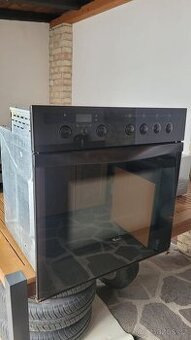 Vestavná trouba Whirlpool AKZ 231 - 1