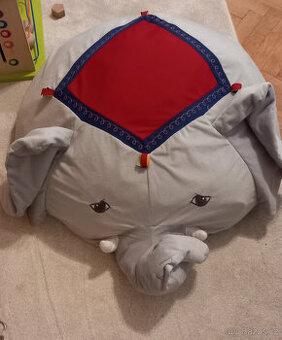 Hopsadlo Ikea Sagosten slon