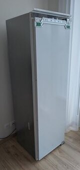 Vestavný No frost mrazák AEG 7000 TB7NA181EC jako NOVÝ