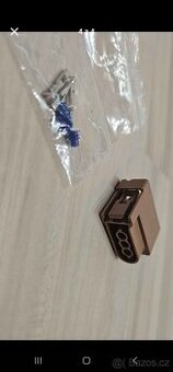 Konektor, zástrčka směrového světla/blinkru