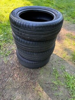 Letní Good&Year 195/55/16 DOT08/22 vzorek 6,4mm