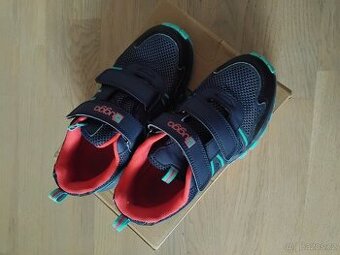 Dívčí outdoorové boty AKA Bugga