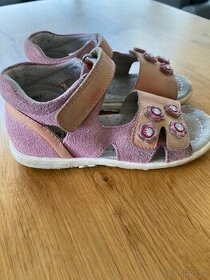 Dívčí kozene sandalky Protetika 26