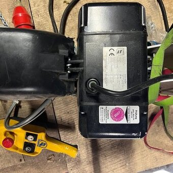 Elektrický kladkostroj s pojezdem 380v