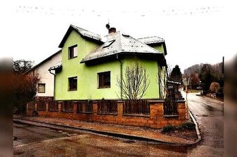 Prodej rodinného domu 240 m², Stará Paka