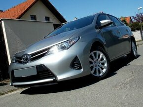 1. Majitel Toyota Auris 1,3 VVTi 73kW HATCHBACK 2013