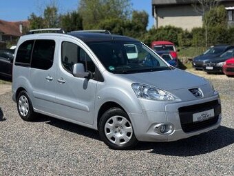 Peugeot Partner Tepee 1.6i 2011 bez koroze/2x kola