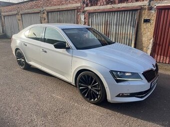 Škoda Superb L&K 140 kw