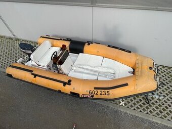 Loď člun BAT 6 Grifo