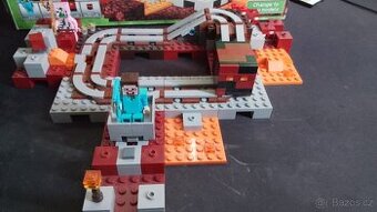 Lego Minecraft 21130 Podzemní železnice - 1