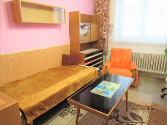 1.lůžkový pokoj v 3+1, studentka, centrum