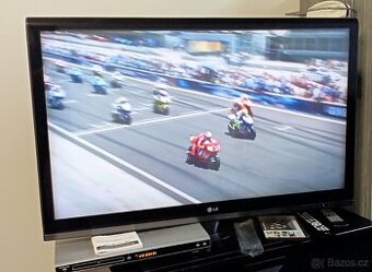 LG 107cm + Sencor DVD + Emos 190 Set top box.