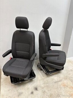 Sedadla Otočné Vw California T6 přední Výborný stav