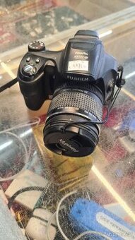Fujifilm Finepix S6500 - 1