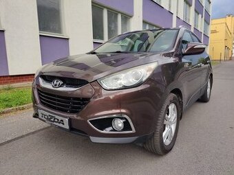 Hyundai iX35 2,0 CRDi 4WD + pneu - 1