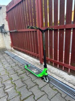 Freestylová koloběžka