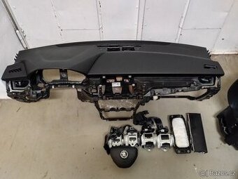 Airbagy, pásy palubní deska Škoda Kamiq, Scala