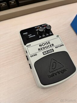 Kytarový pedál Behringer NR300 Noise Reducer, redukce šumu
