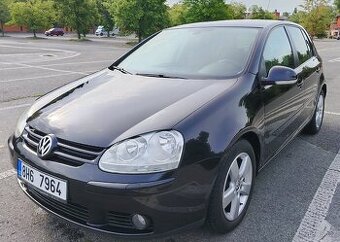 Prodám Volkswagen Golf 5 v pěkném stavu