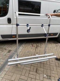 Hliníkový zadní nosič Thule Omni-Bike