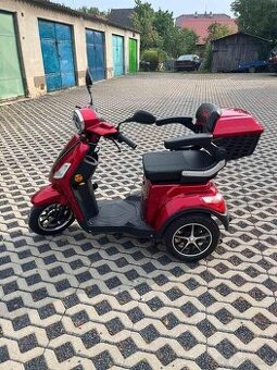 Invalidní skútr Selvo 31000/Li