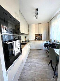 PRODEJ BT 2+1 UHERSKÝ BROD, OKRUŽNÍ