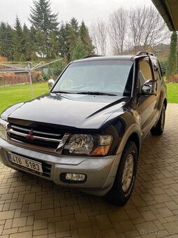 Mitsubishi Pajero V6