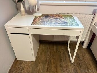 IKEA - psací stůl Micke