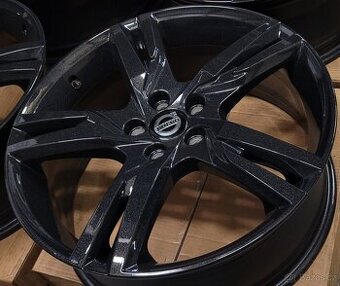 VOLVO XC60,alu 19',originál,černá perleť