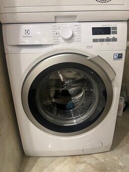 Pračka AEG s novým programátorem ELECTROLUX