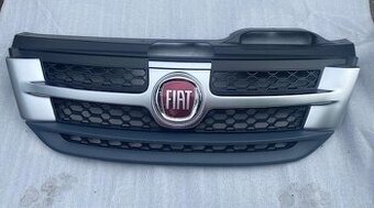 Fiat Freemont - chromovaná maska