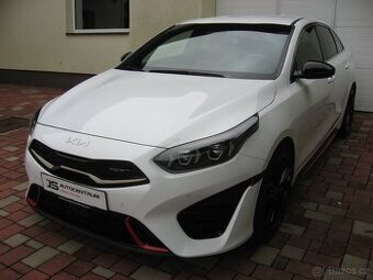 Kia ProCeed 1.6i T-GDI 204PS GT A/T