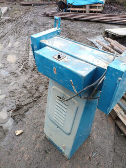 Dvoukotoučová bruska