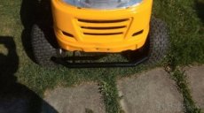 prodám přední nárazník rám na trakturek riwall