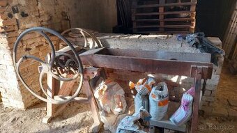 Sečkovice, řezačka píce