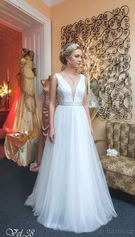 SVATEBNÍ ŠATY vel.38