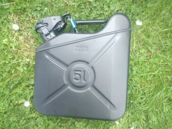 Kanystr jako kufr - 1