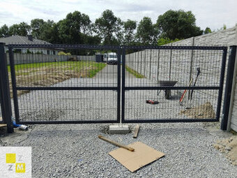 Dvoukřídlová brána 400cmx153cm